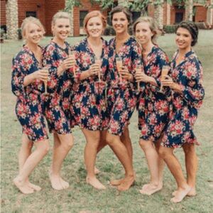Kennedy Blue Women’s Floral Bridesmaid Robe - Navy Blue NWT One Size Fits Many